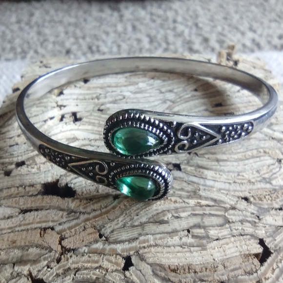 3 / $25 Beautiful Metal Adjustable Bracelet - Picture 2 of 4